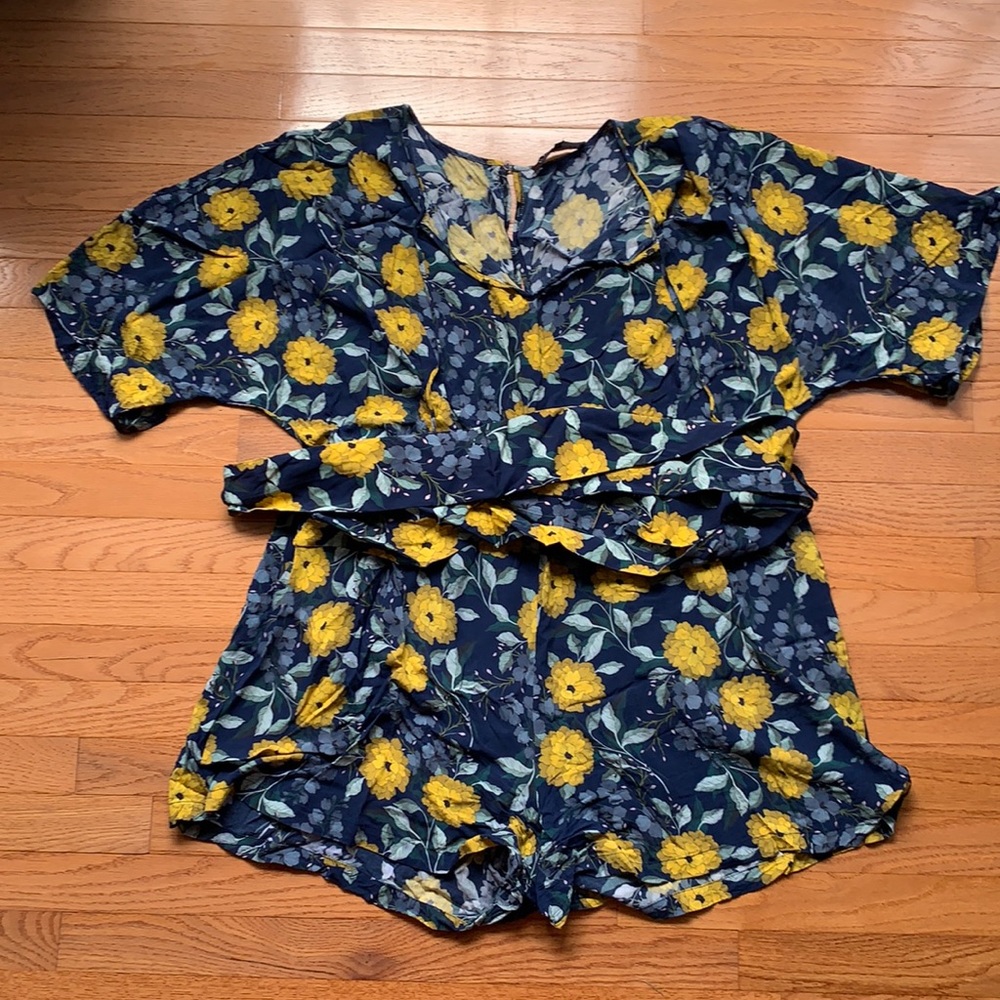 Eloquii floral romper